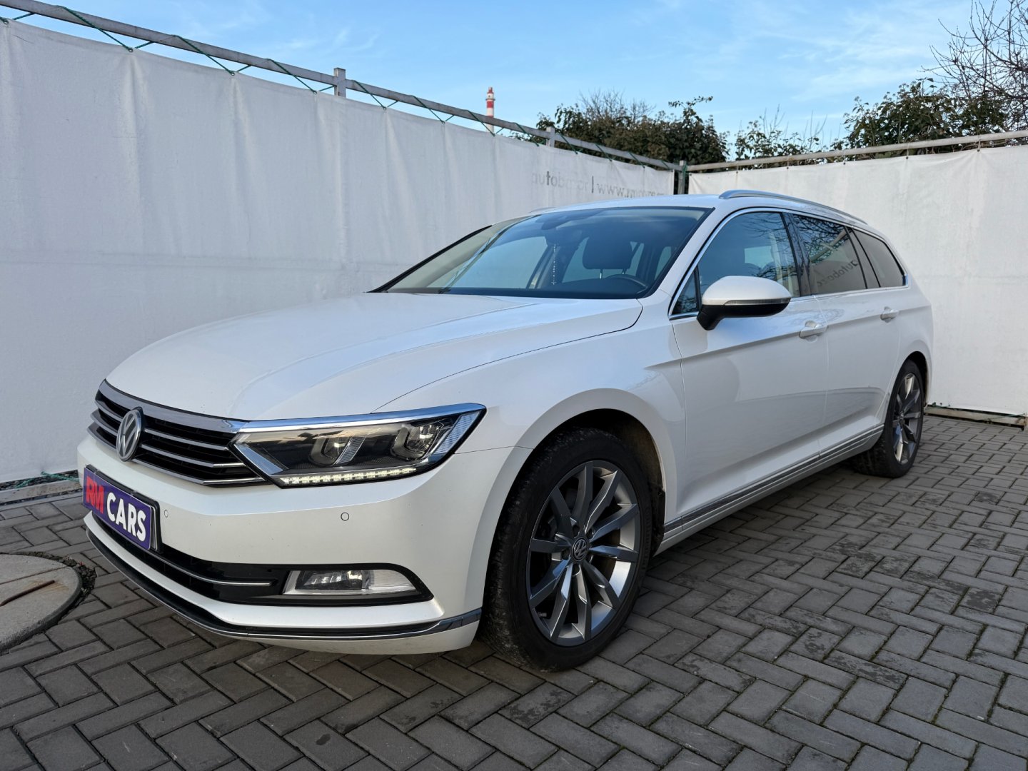 Volkswagen Passat Variant 2.0TDI*DSG*140kW*CEBIA*SERVIS*