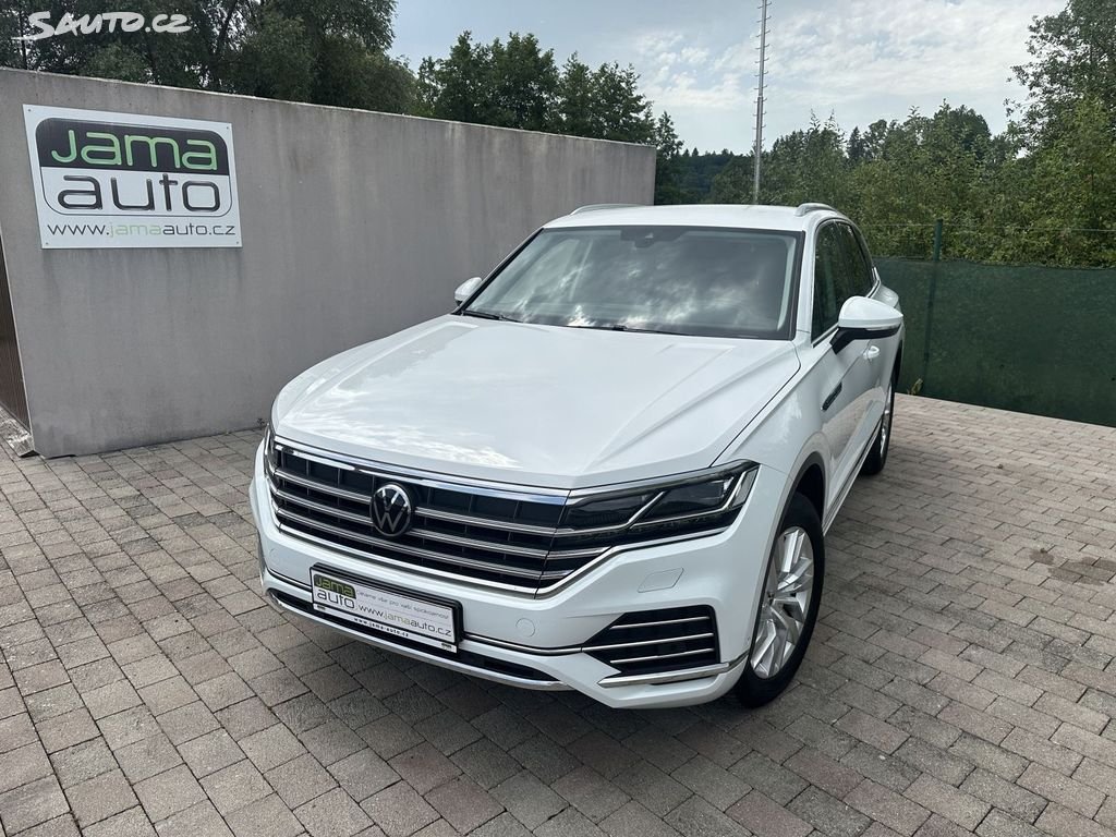Volkswagen Touareg 3,0TDI 210kW 4x4 ELEGANCE 1.MA