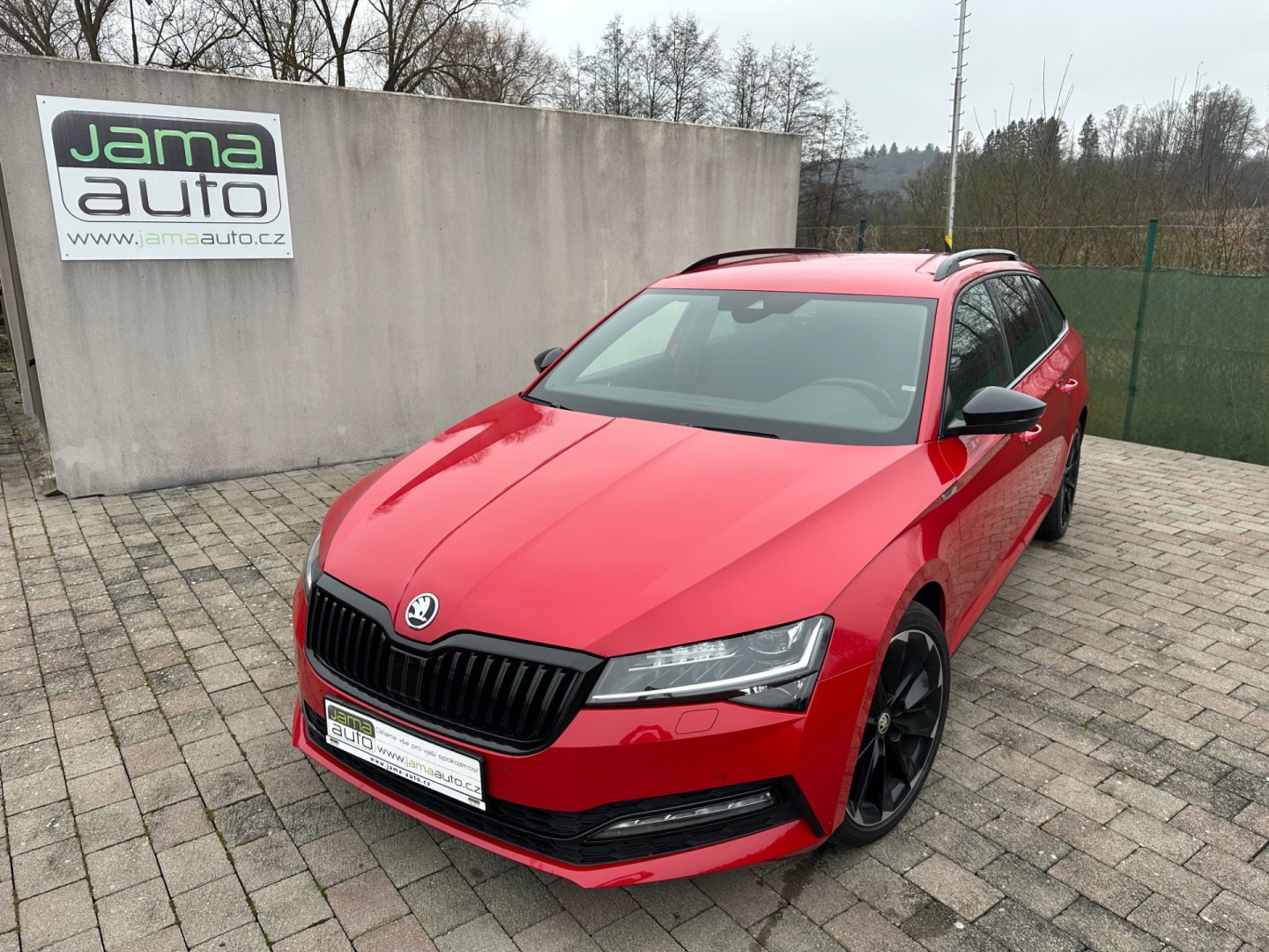 Škoda Superb 2,0TDI 140kW DSG 4x4 SPORTLINE
