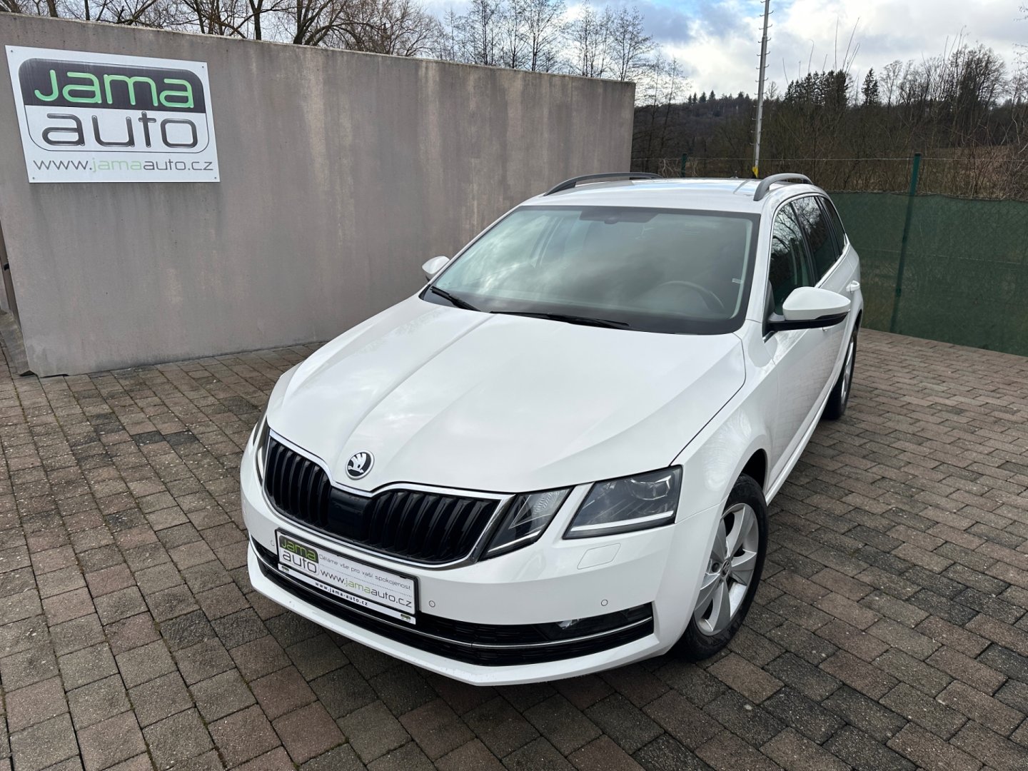 Škoda Octavia 1,5TSI 110kW STYLE TAŽNÉ 1.MAJ