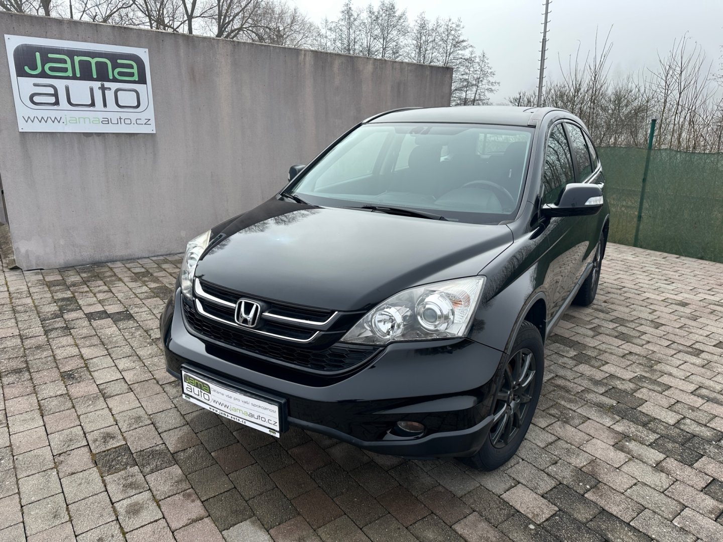 Honda CR-V 2,0i 110kW 4x4 SERVISKA 1.MAJI