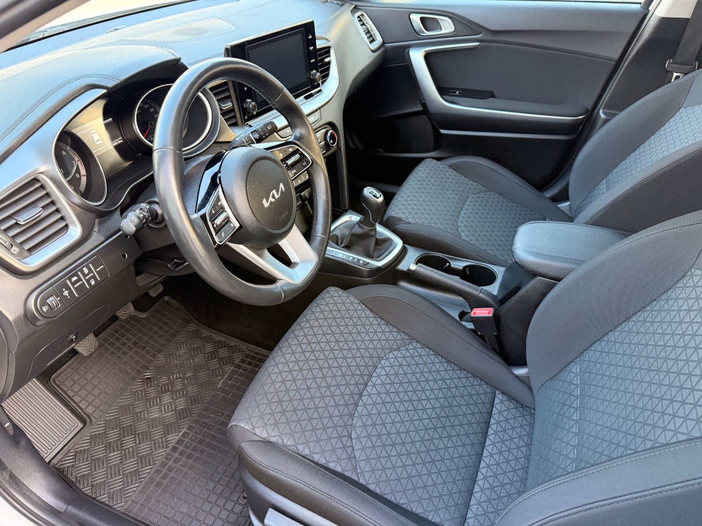 Kia Cee´d 1,5 T-GDI 118kW*ČR*1.maj*DPH*