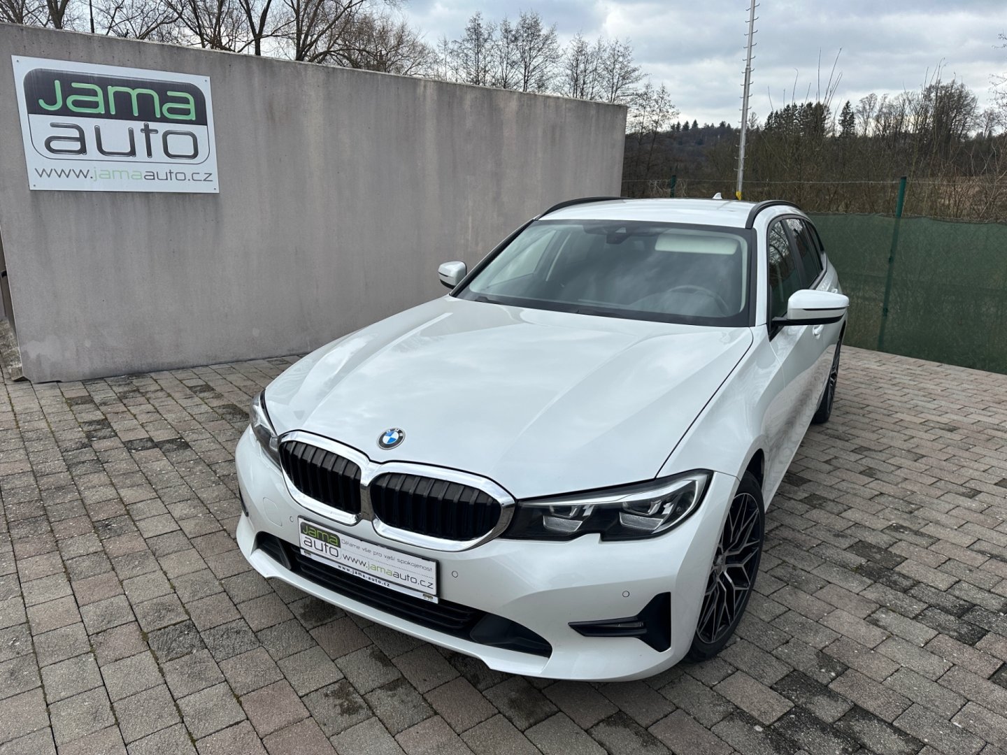 BMW Řada 3 320d 140kW X-Drive AT TAŽNÉ