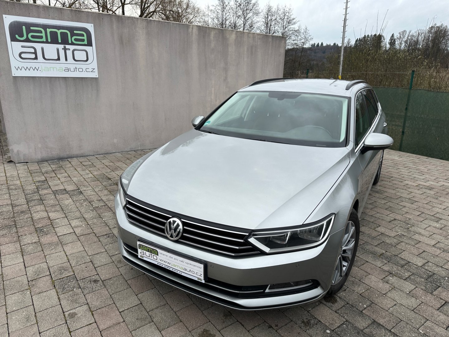 Volkswagen Passat 2,0TDI 110kW 1.MAJITEL TAŽNÉ