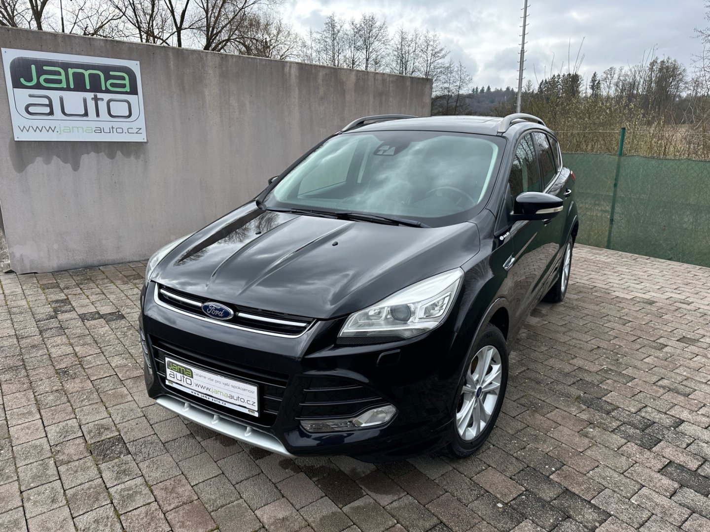 Ford Kuga 2,0TDCi 110kW 4x4 INDIVIDUAL