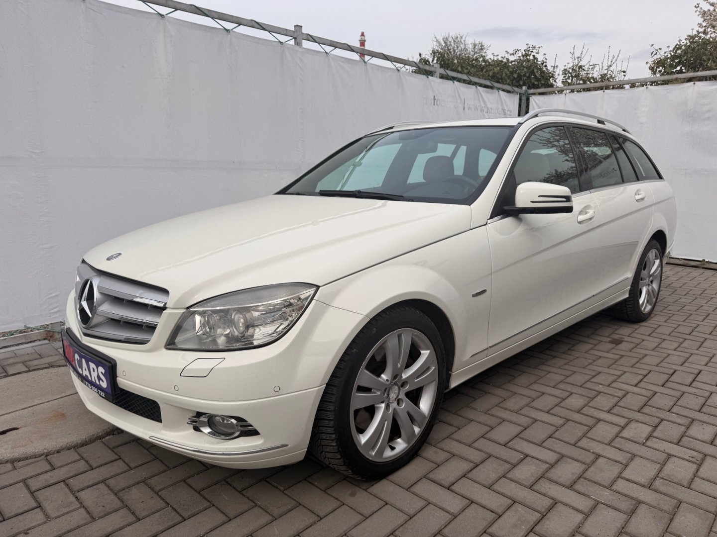 Mercedes-Benz Třídy C 2.0 165kW*ČR*2.Maj.*CEBIA*AUT*