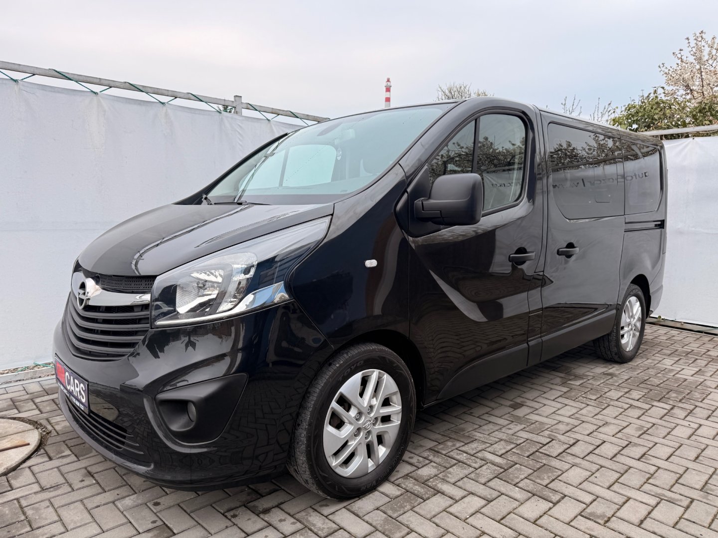 Opel Vivaro 1,6CDTi BiTurbo 107kW*8.Míst*