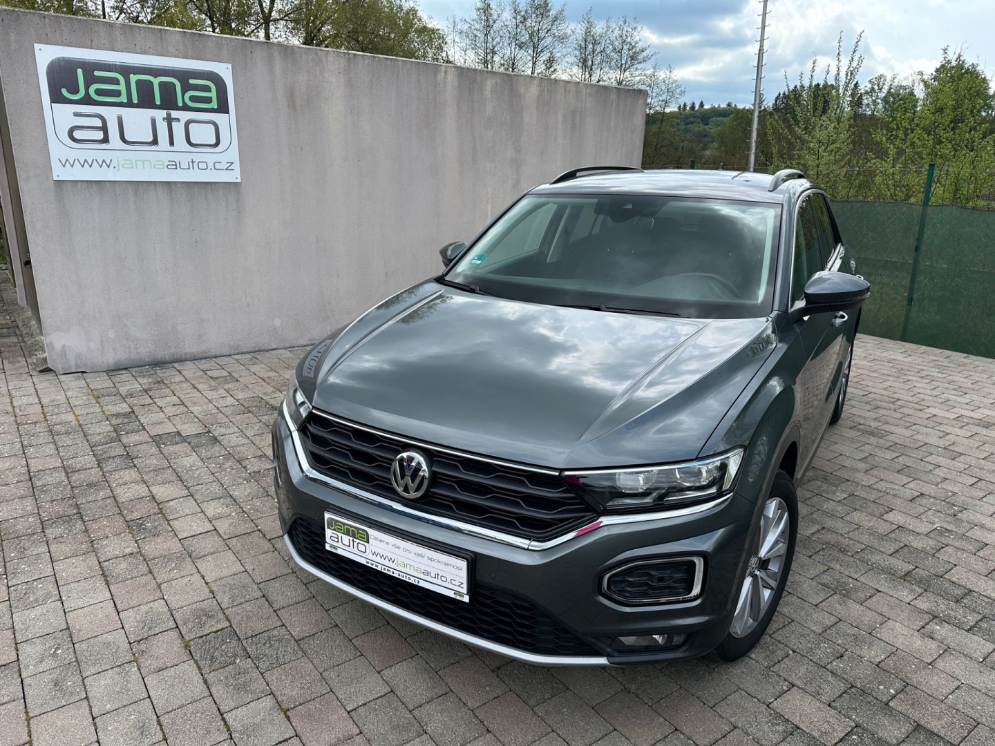 Volkswagen T-Roc 1,5TSI 110kW STYLE TAŽNÉ 1.MAJ