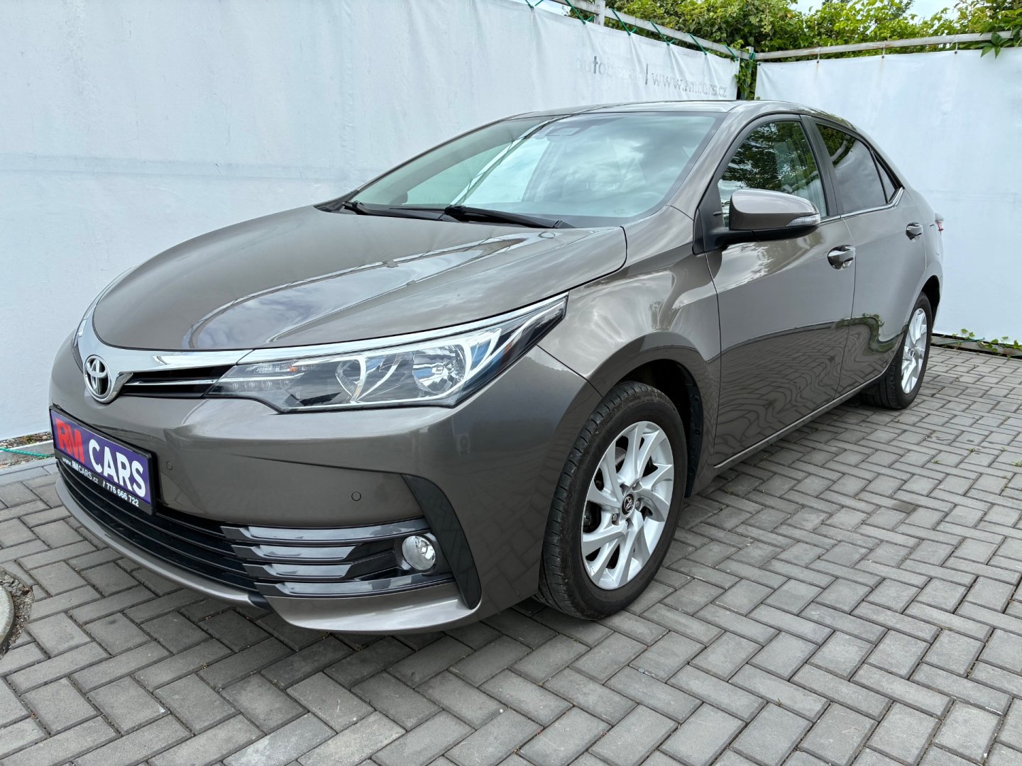 Toyota Corolla 1,6i 97kW*ČR*VYHŘ.SED*NAVI*TZ*
