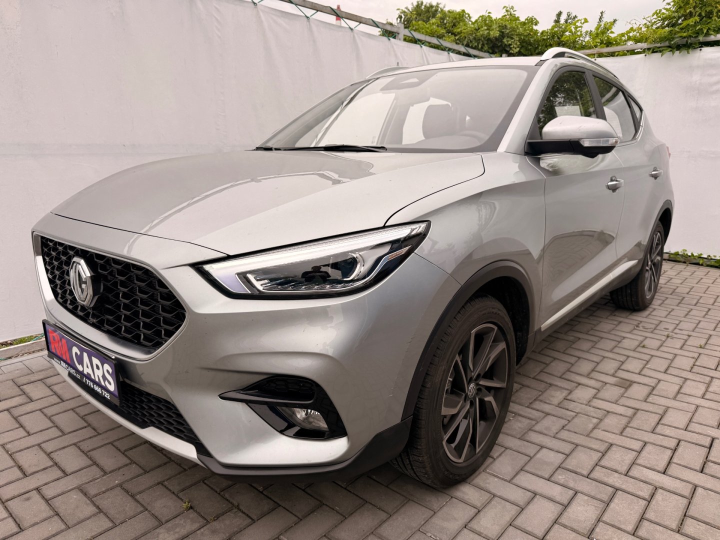 MG ZS 1.5i 78kW*ČR*1.MAJITEL*TAŽNÉ*