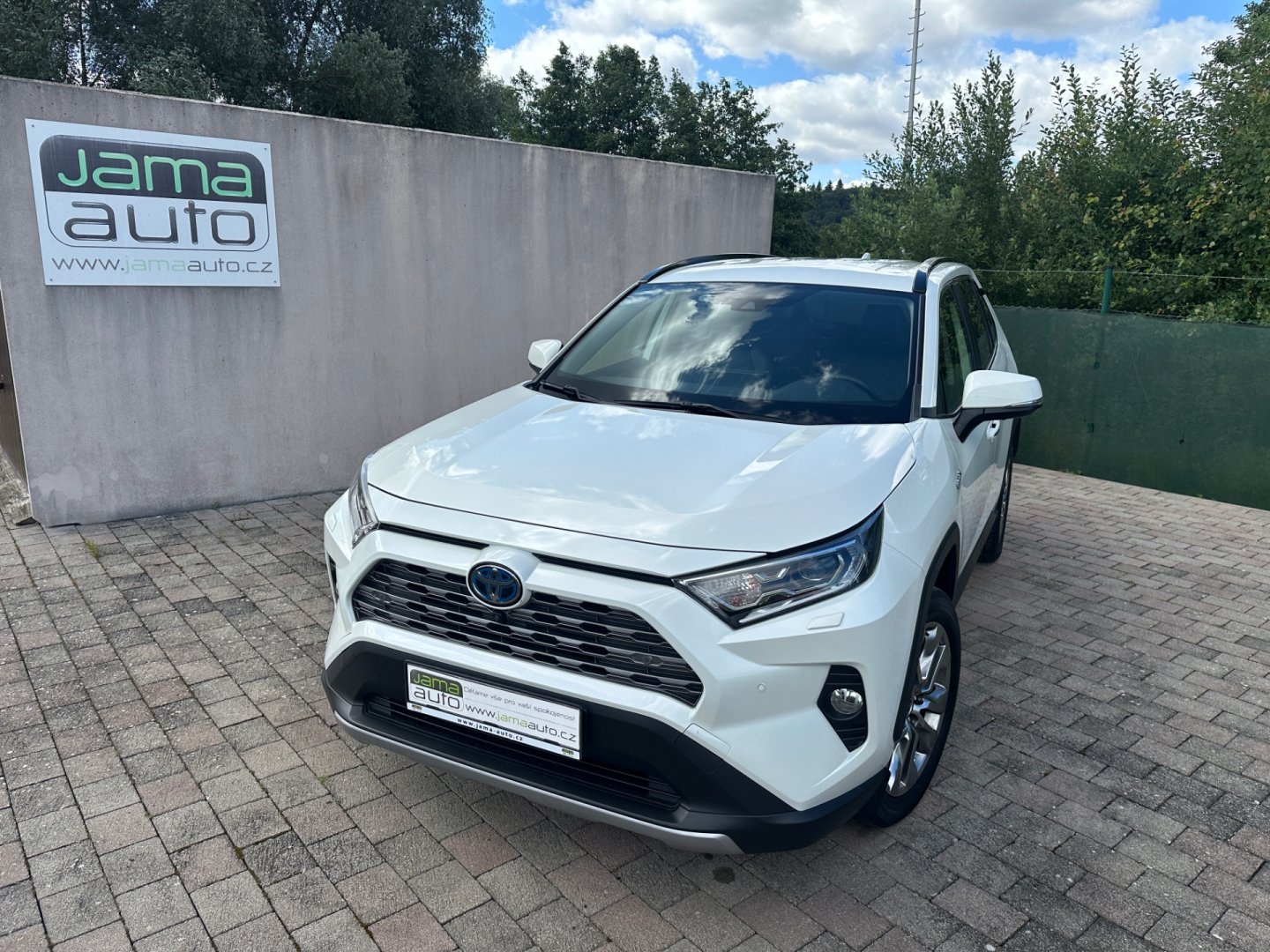 Toyota Rav4 2.5 HEV 131kW Executive TAŽNÉ