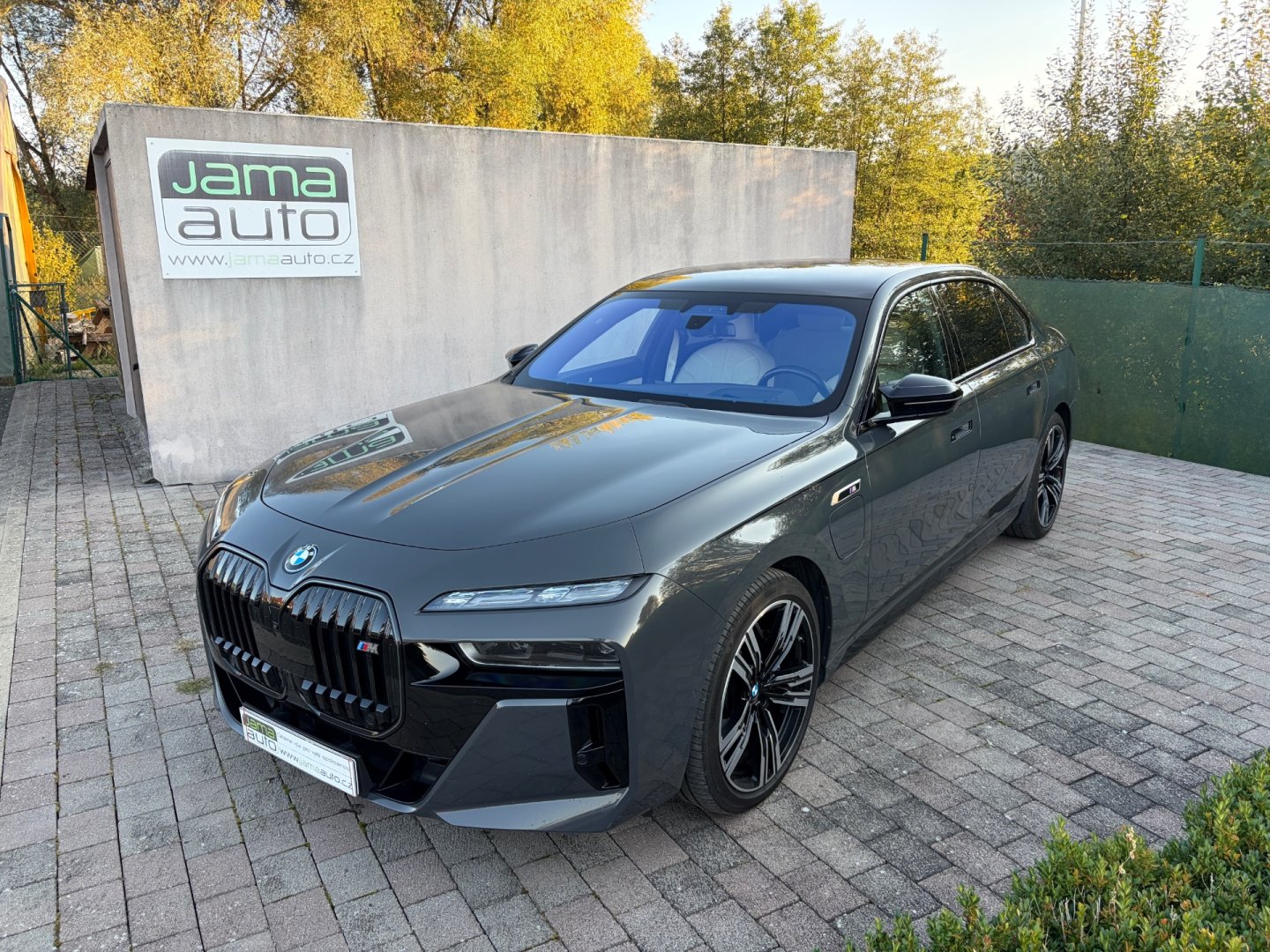 BMW Řada 7 M760e 420kW xDrive ZÁRUKA